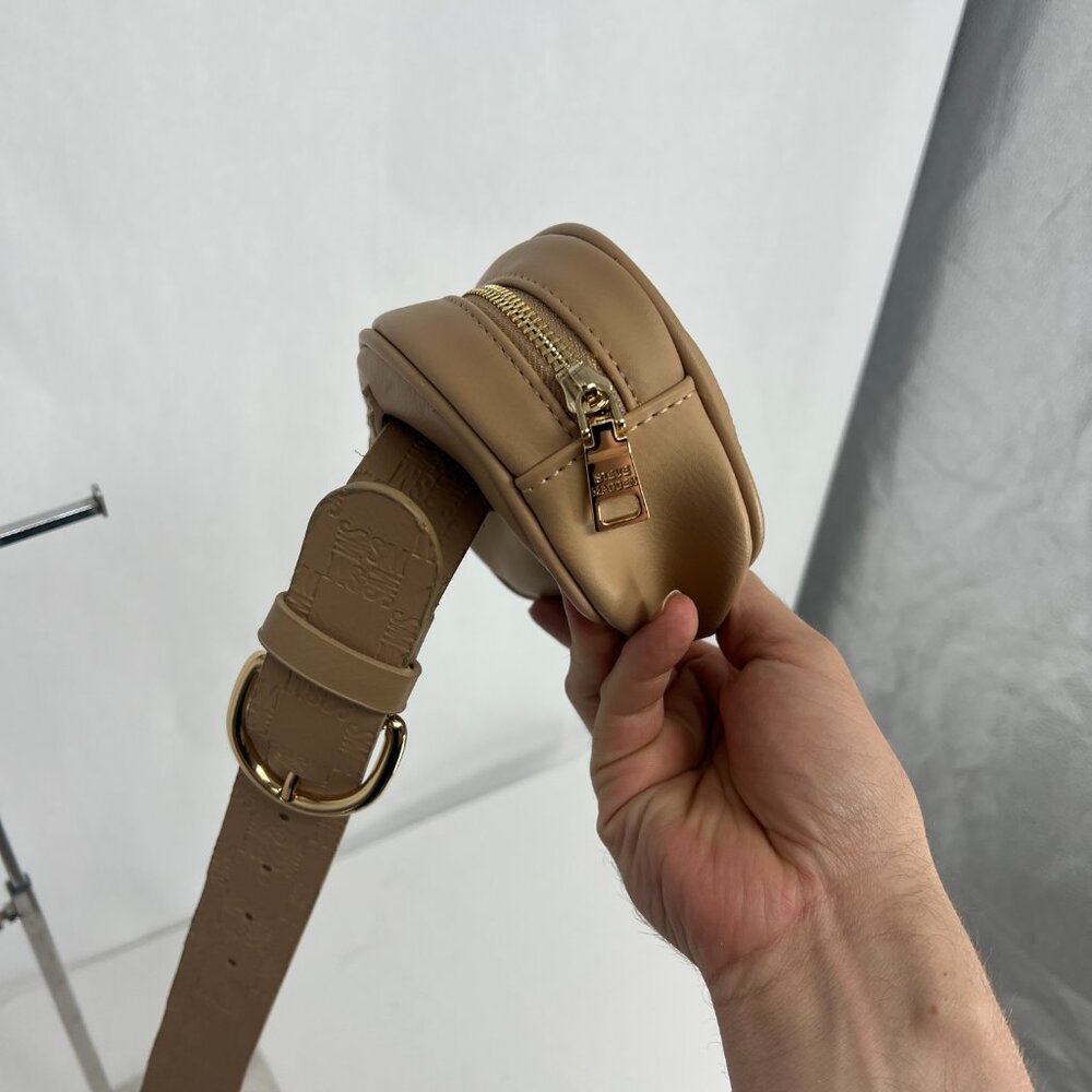Steve Madden Belt Bag - Picture 5 of 15